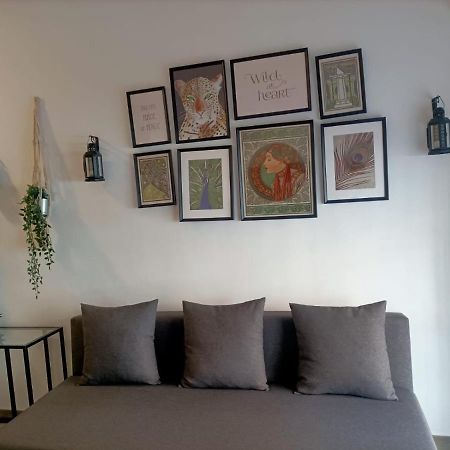 Apartamentos Jap Villaamil Madrid Esterno foto