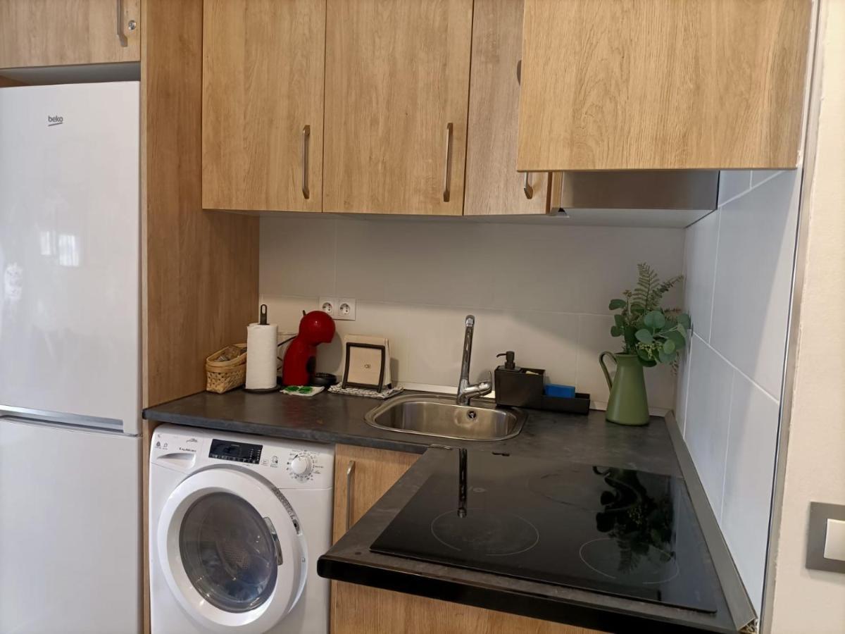 Apartamentos Jap Villaamil Madrid Esterno foto