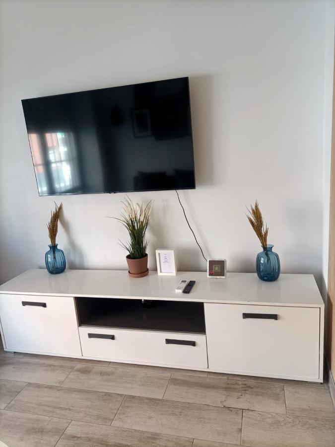 Apartamentos Jap Villaamil Madrid Esterno foto