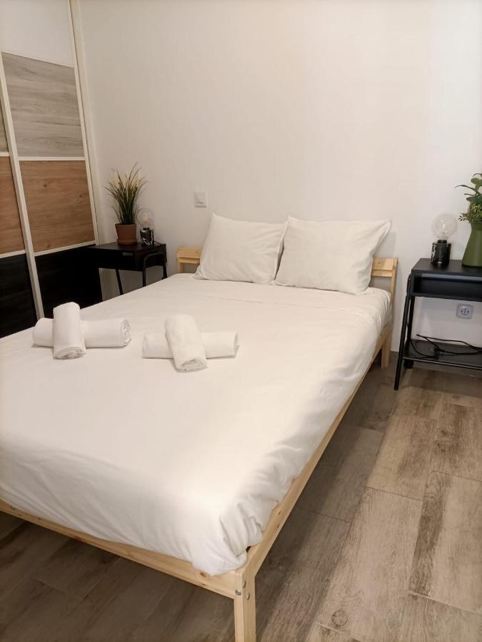 Apartamentos Jap Villaamil Madrid Esterno foto